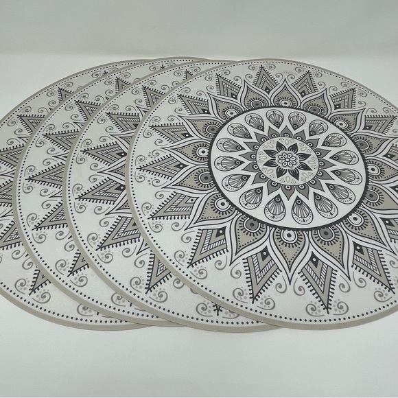 Vintage Mandala Art Design Placemats Round 4 Pcs geometric abstract 15 inches - Picture 7 of 10